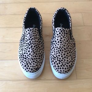 Cute Cheetah Print Slip On Flats